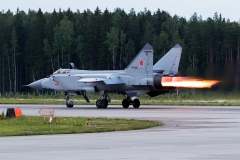 Mikoyan-Gurevich_MiG-31BM_RF-92387_51red_D806774e1