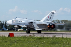 Sukhoi_Su-24M_RF-93809_11white_D800363a